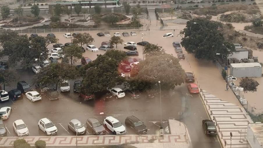 Inundaciones en el entorno del Hospital Clínico de Málaga, 13 de noviembre.